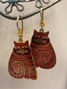 Laura Burch Cat Earrings